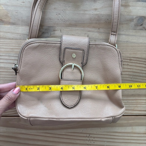 Elegant Tan Crossbody Bag - Picture 8 of 8